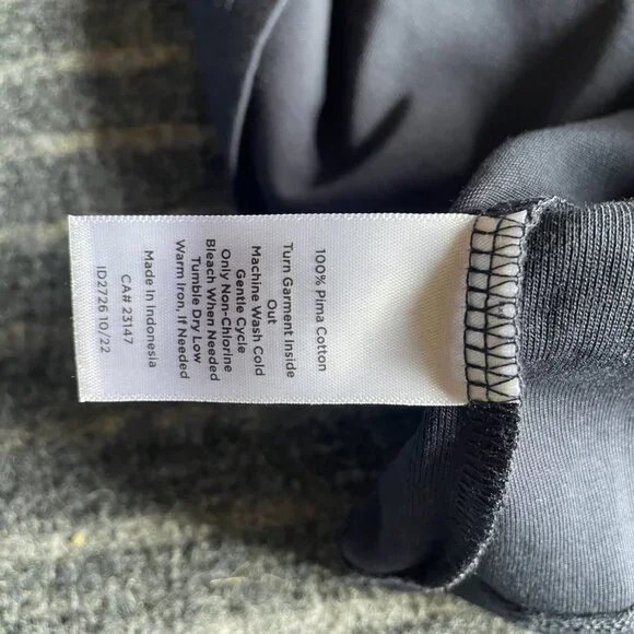 Talbots Navy long sleeve t shirt Nwt Size LP 100% pima cotton - Picture 3 of 4